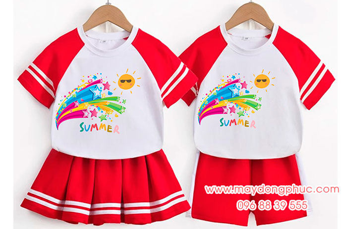 May áo phông trẻ em in chữ Summer cùng hình ảnh mặt trời