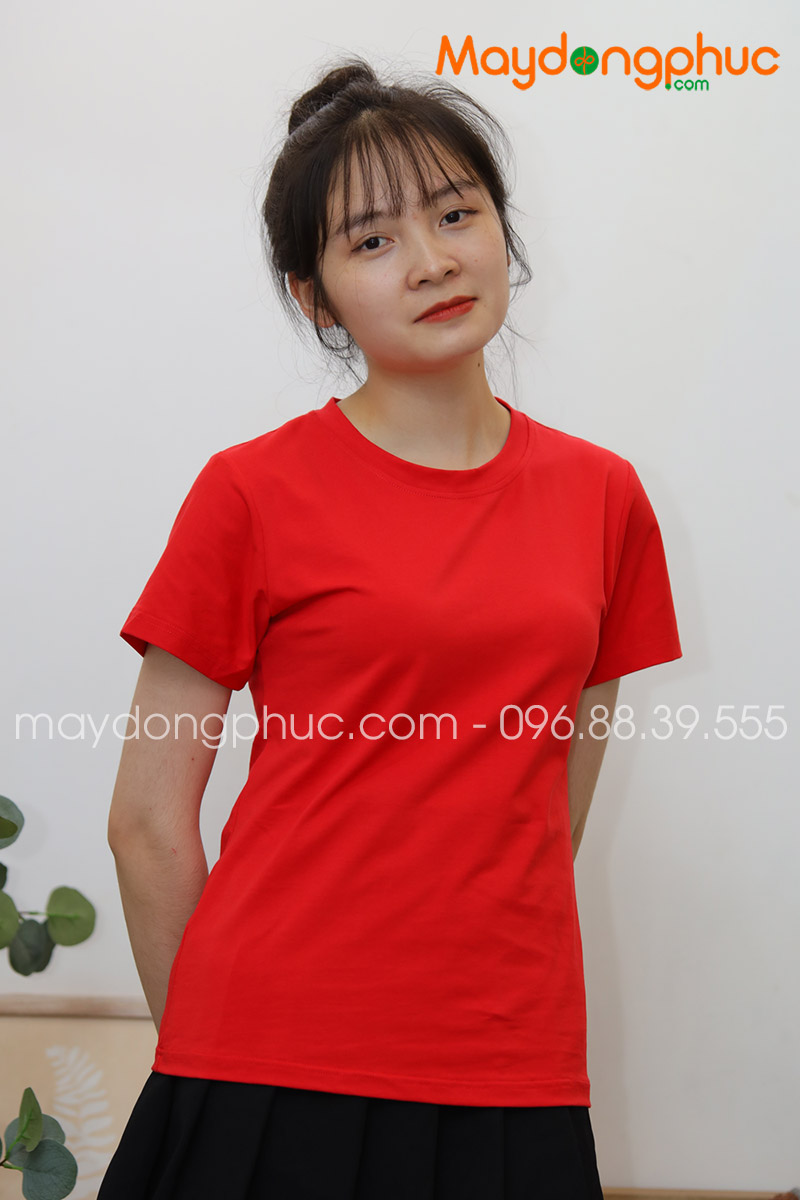Áo phông cổ tròn màu đỏ - mẫu 5