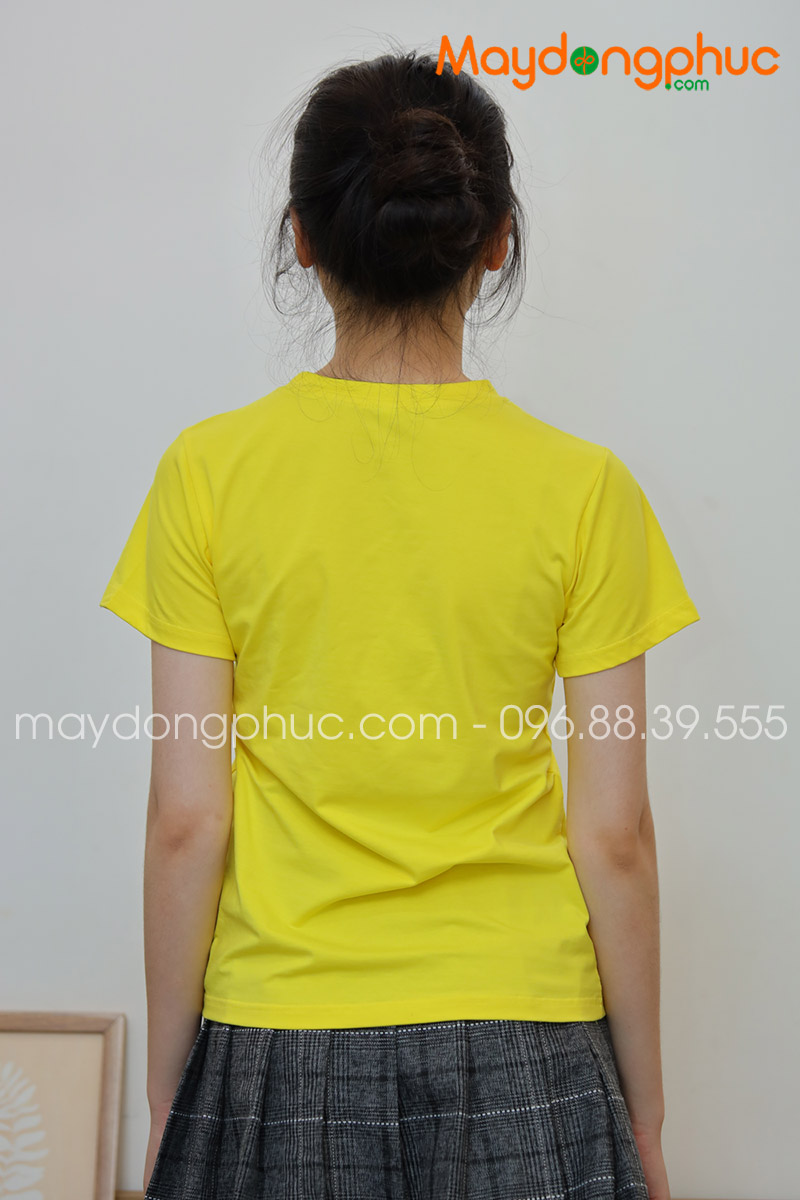 Áo phông cổ tròn màu vàng