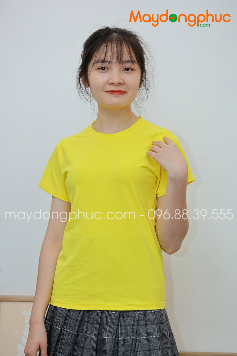 Áo phông cổ tròn màu vàng - mẫu 3