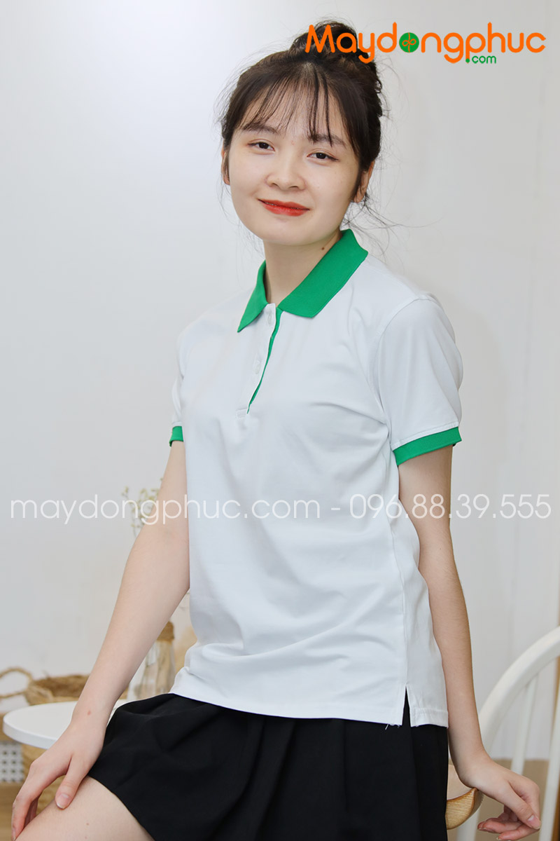 Áo phông polo màu trắng cổ xanh
