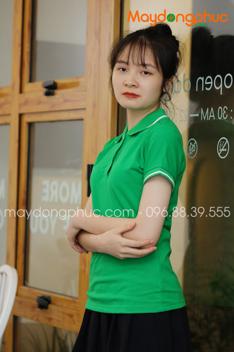 Áo phông polo màu xanh lá - mẫu 4
