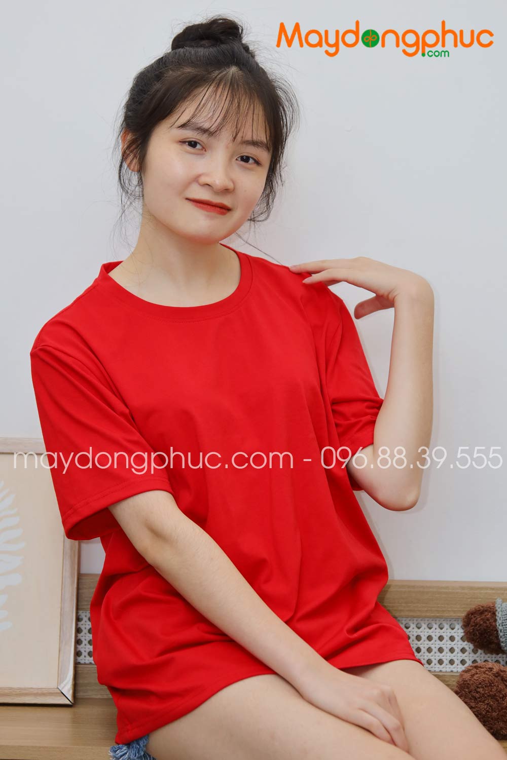 Áo phông tay lỡ màu đỏ - mẫu 2