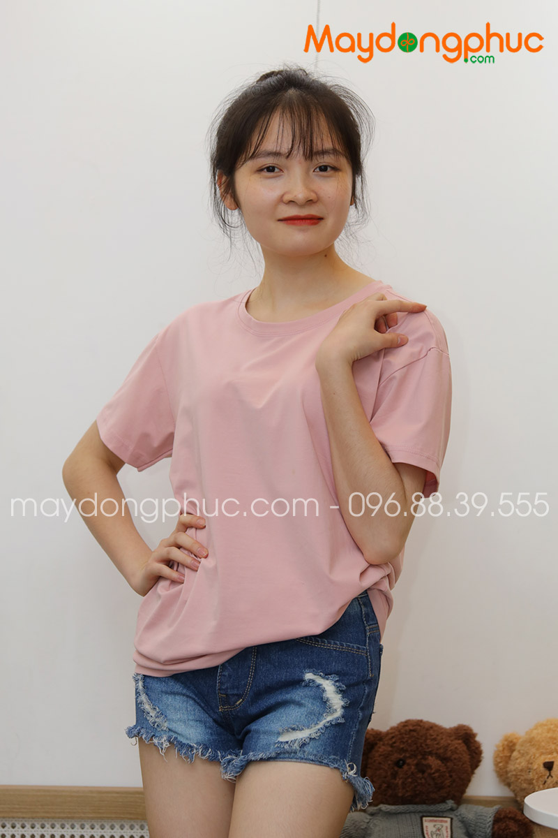Áo phông tay lỡ màu hồng phấn