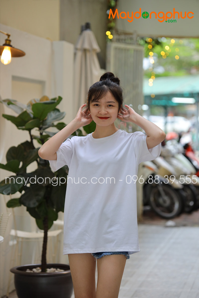 Áo phông tay lỡ màu trắng