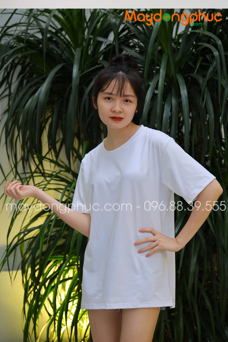 Áo phông tay lỡ màu trắng - mẫu 4