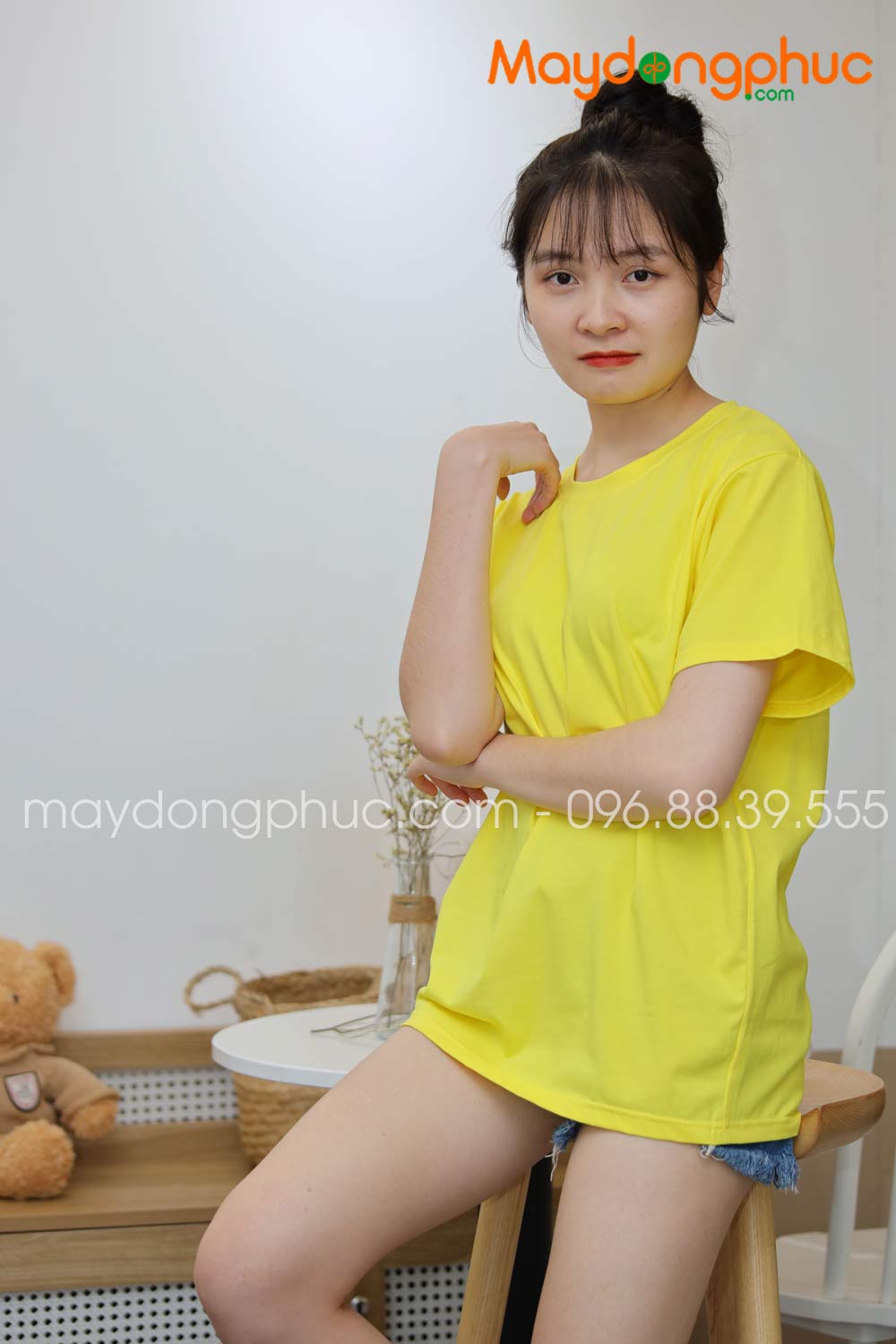 Áo phông tay lỡ màu vàng tươi - mẫu 2