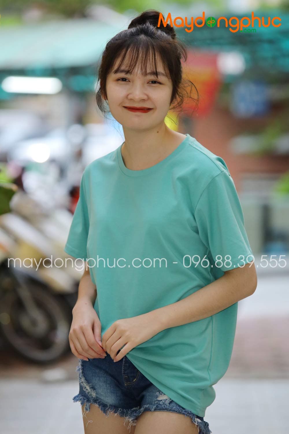 Áo phông tay lỡ màu xanh ngọc