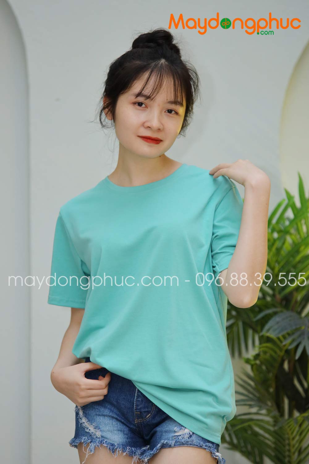 Áo phông tay lỡ màu xanh ngọc - mẫu 4