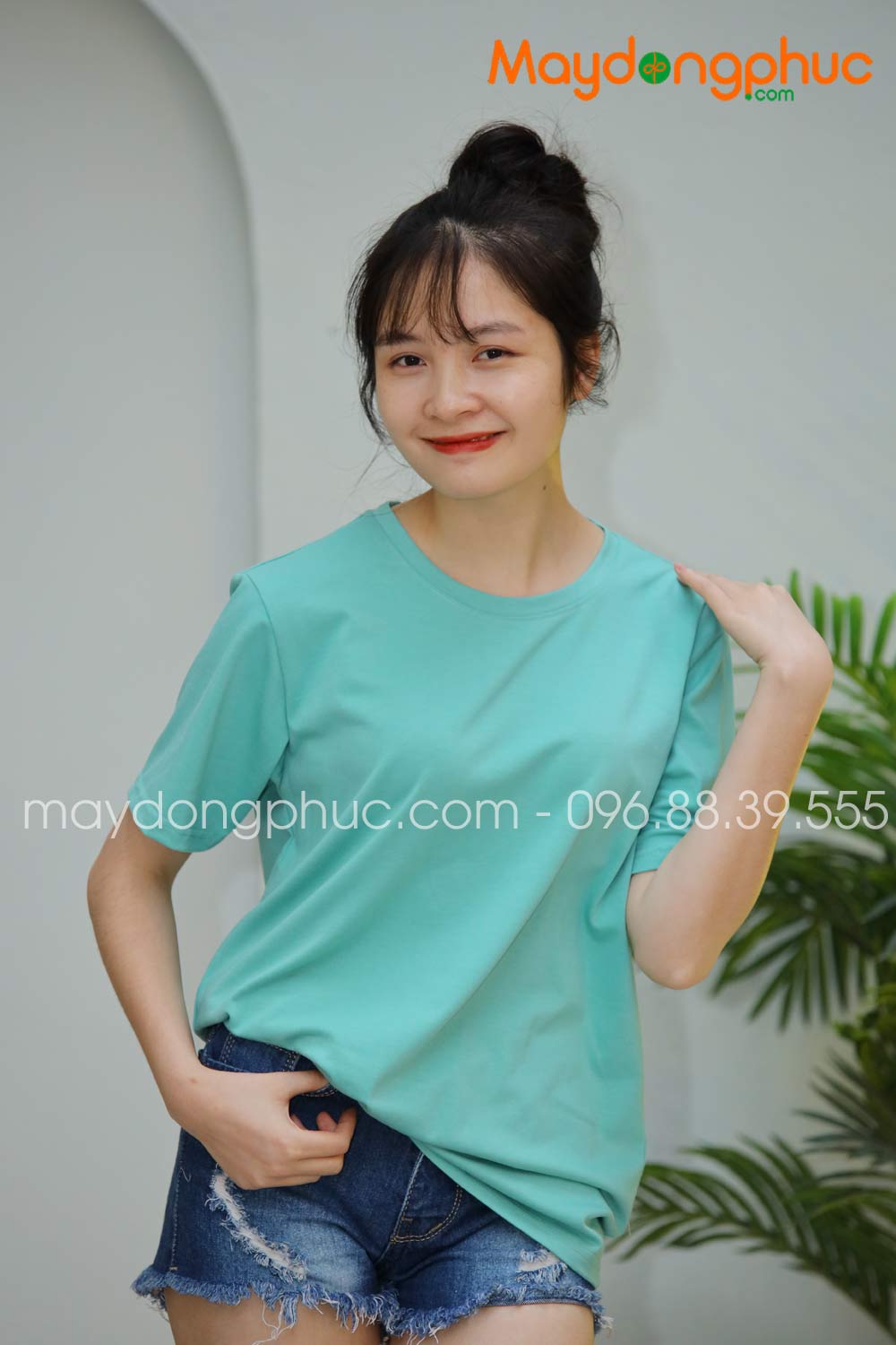Áo phông tay lỡ màu xanh ngọc - mẫu 5