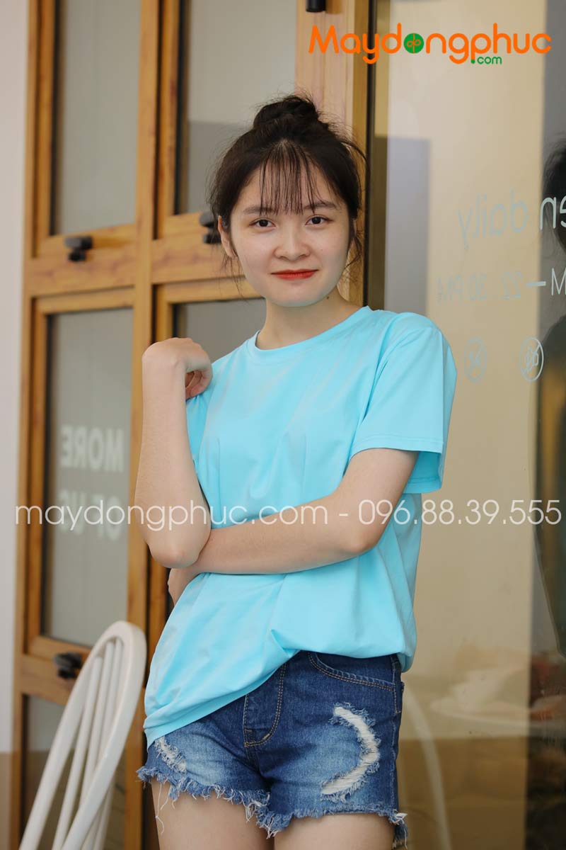 Áo phông tay lỡ màu xanh da trời - mẫu 2
