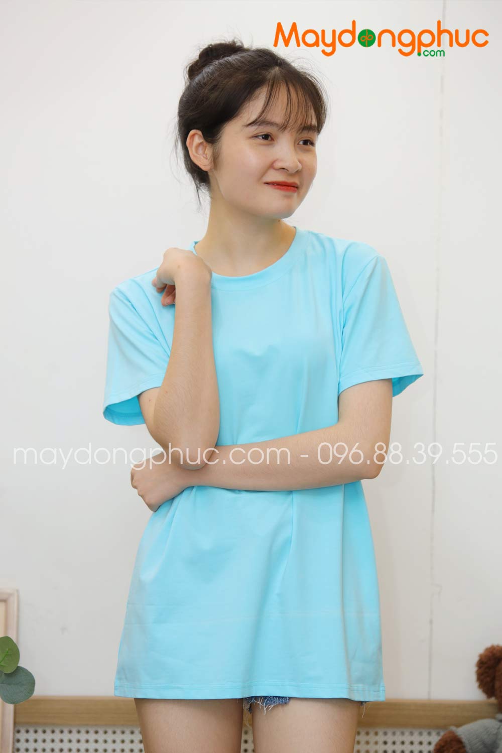 Áo phông tay lỡ màu xanh da trời - mẫu 4
