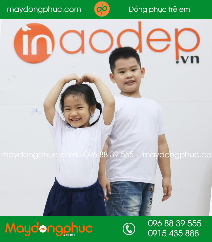 Áo phông trẻ em cổ tròn màu trắng - mẫu 2