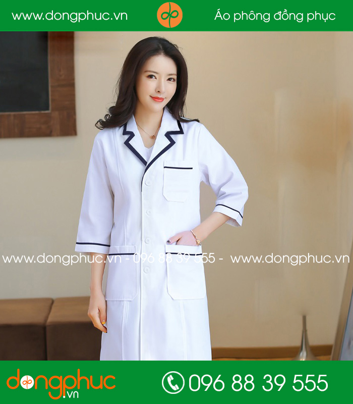 Áo blouse đồng phục y tá – Bác sĩ màu trắng cổ xanh đen - mẫu 2