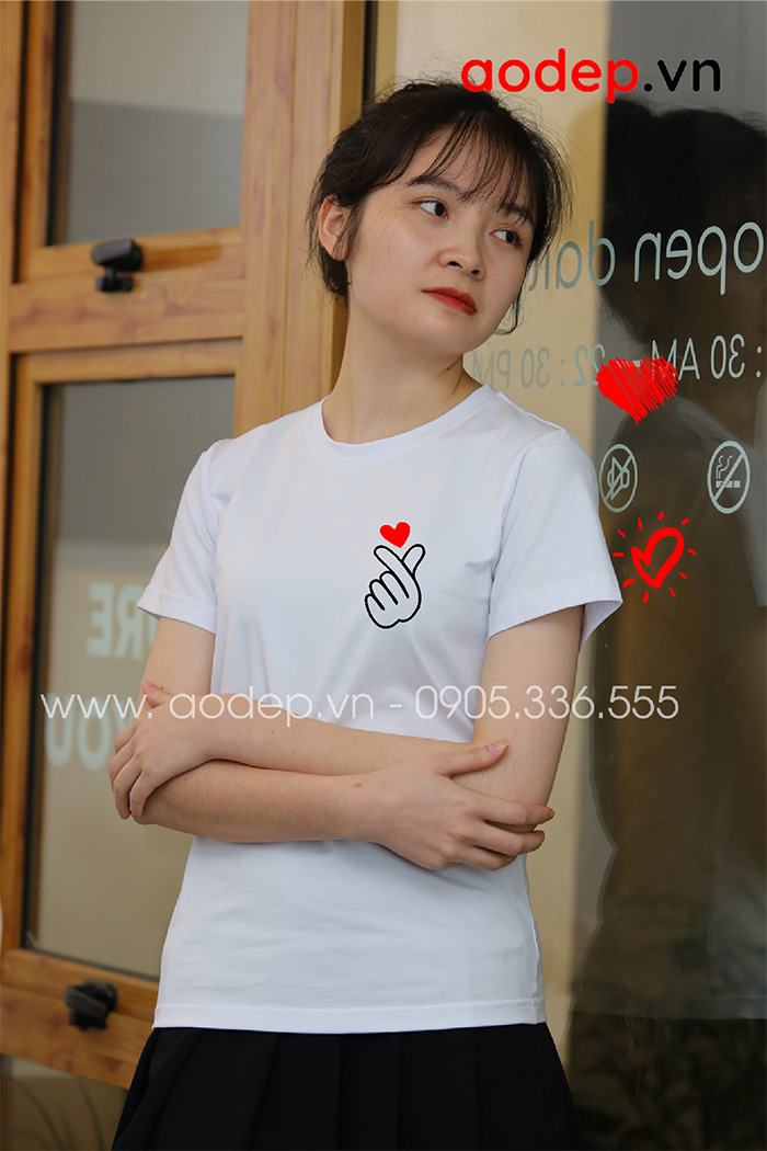 May áo cổ tròn màu trắng mẫu 1