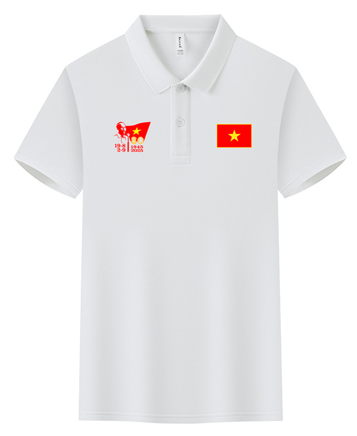 May áo phông màu trắng in lá cờ đỏ kỉ niệm 19-8-1945 – 2-9-2025