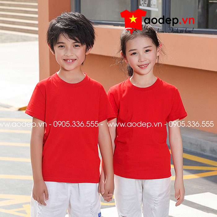 May áo trẻ em cổ tròn màu đỏ