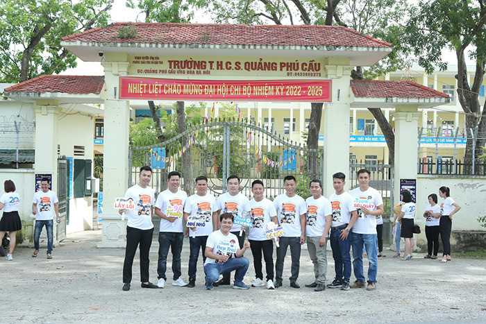 May áo Trường THCS Quảng Phú Cầu 20 năm - mẫu 3