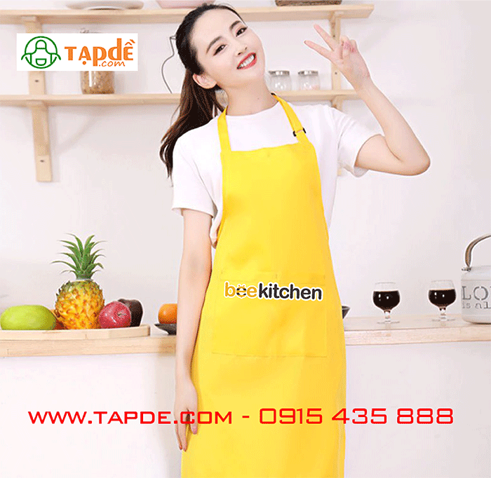 May tạp dề màu vàng Quán Beekitchen