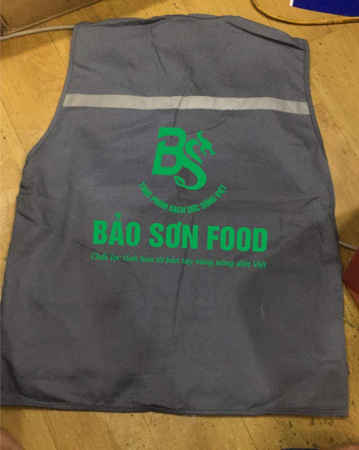 May áo gile đồng phục Công ty Bảo sơn food