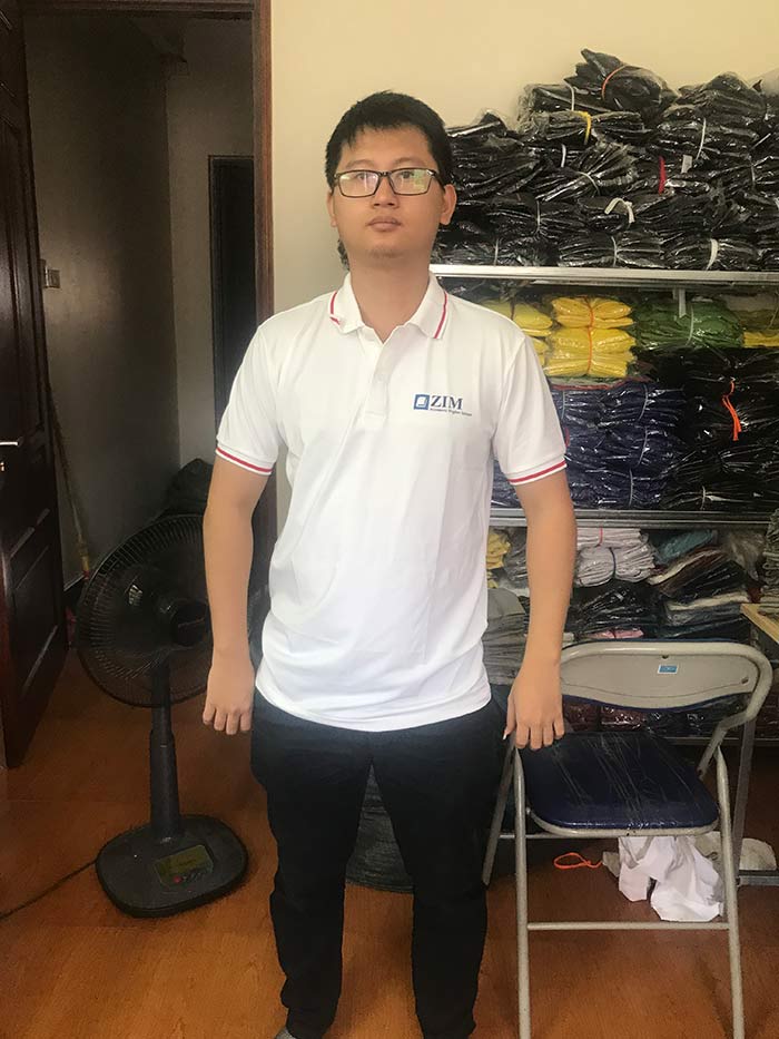 May áo phông màu trắng Trung tâm tiếng Anh ZIM