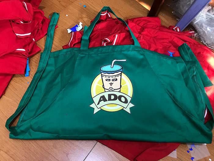 May tạp dề đồng phục Quán Ado