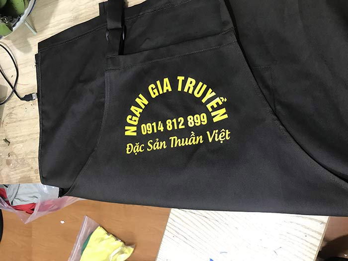 May tạp dề Quán Ngan gia truyền